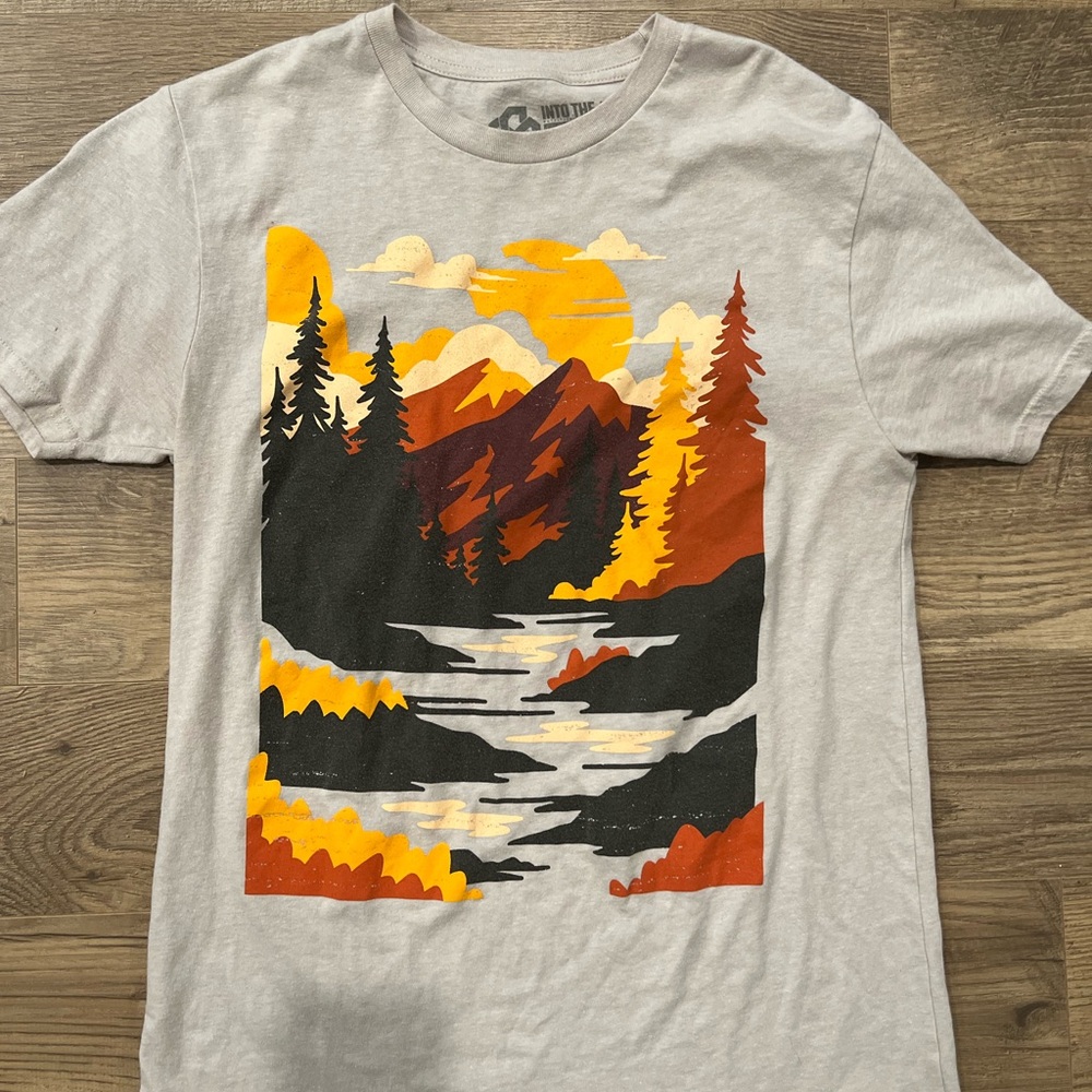 Into the AM rusty mountains tee size S - beige